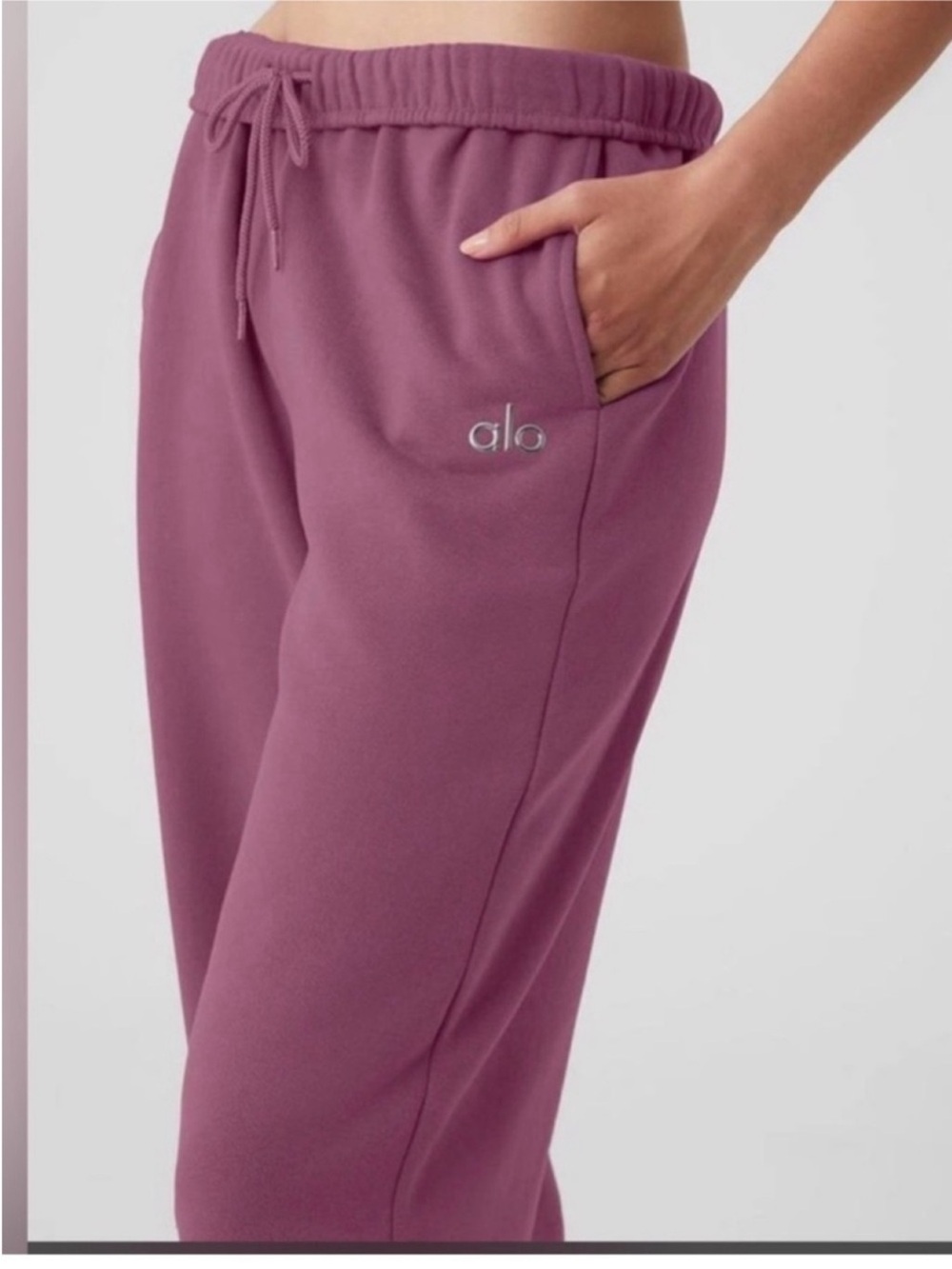 Alo Yoga Straight Leg Sweatpants Soft Mulberry 29.5" Sz S 4-6 U5006RG Rare